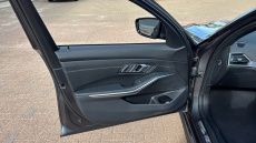 BMW 3 Series 320i M Sport 4dr Step Auto [Pro Pack] Petrol Saloon